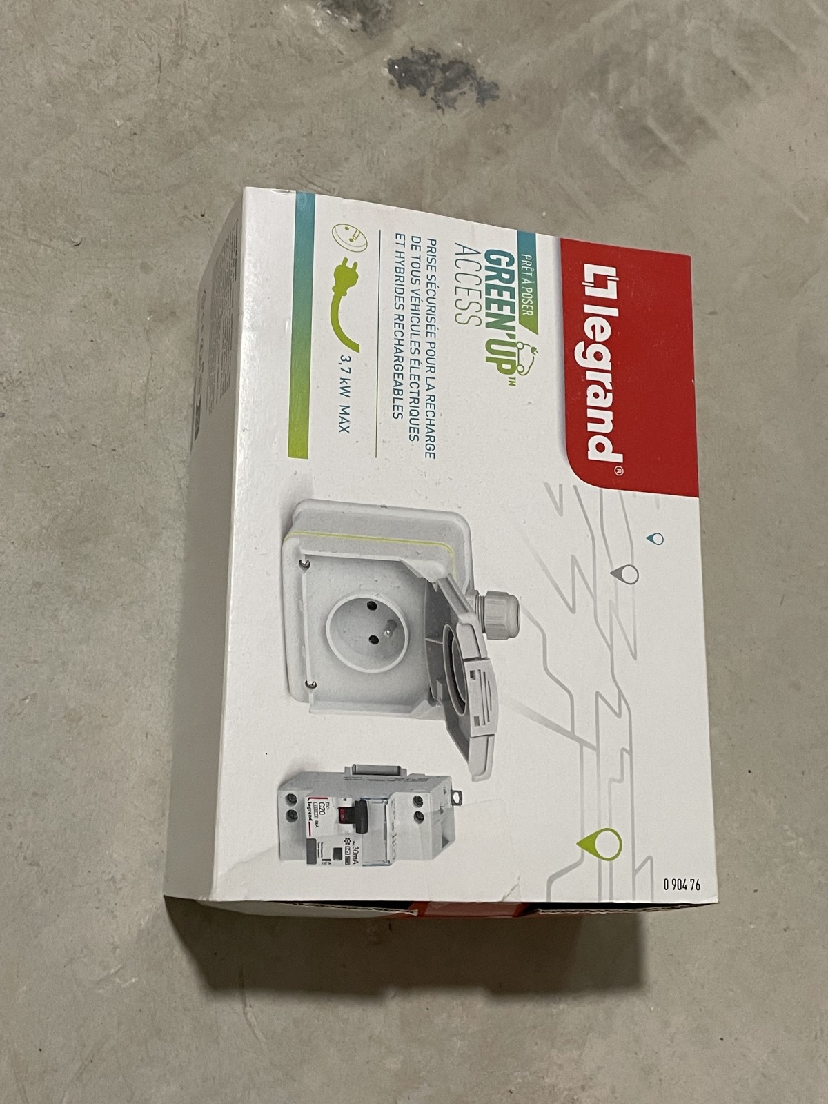 Poseur  de Kit GREEN UP prise renforcée pour véhicule électrique aux Pennes Mirabeau (13170)