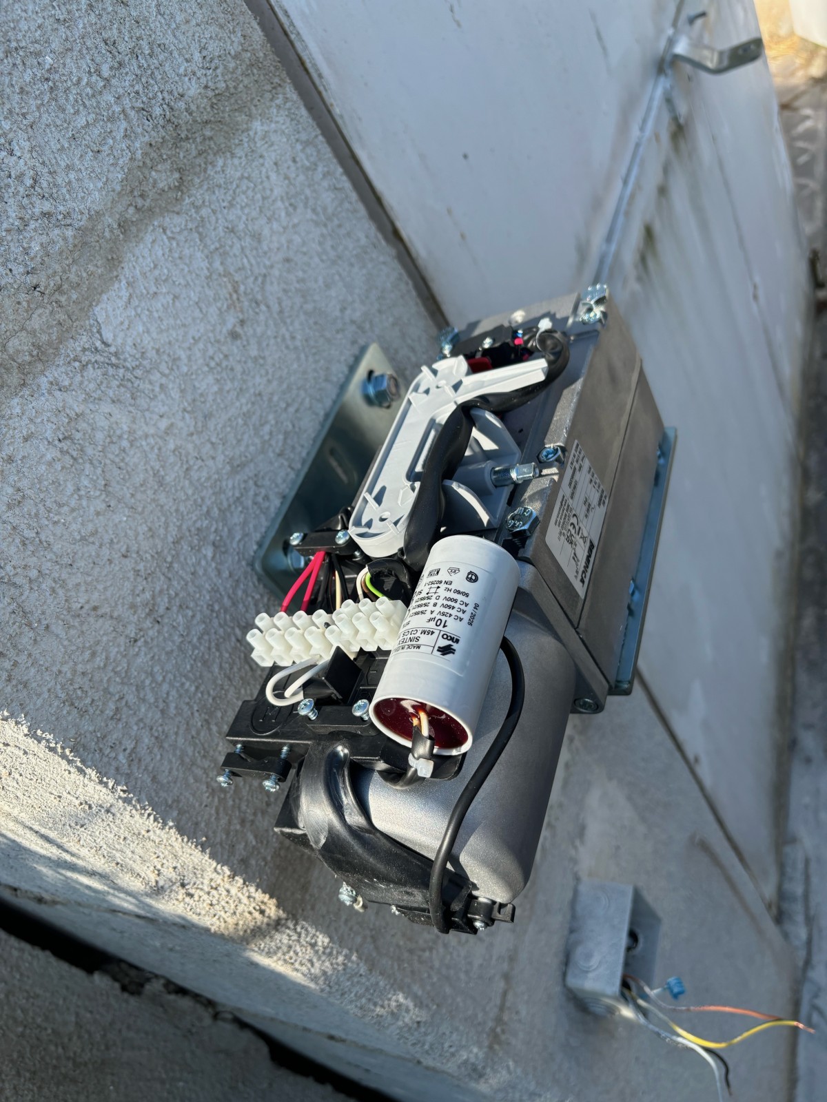 Installation et dépannage de motorisation kpr de portail Beninca à Niolon (13740) 