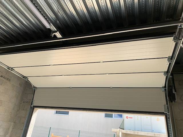 Réparateur CAME agréé pour porte de garage sectionnelle qui ne s'ouvre plus