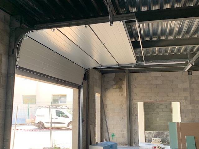 Réparateur CAME agréé pour porte de garage sectionnelle qui ne s'ouvre plus