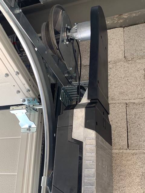 Réparateur CAME agréé pour porte de garage sectionnelle qui ne s'ouvre plus