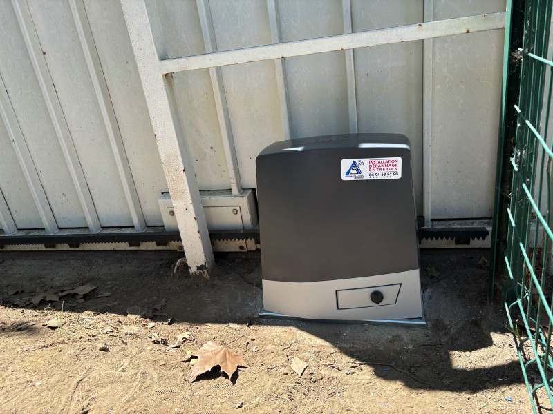 Dépannage et remplacement de moteur CAME BKV 1500kg pour portail coulissant en zone industrielle à Vitrolles bkv1500