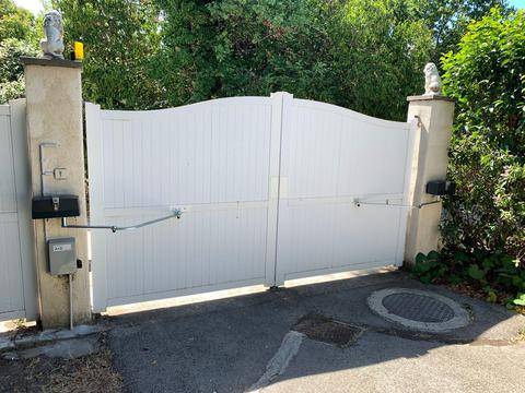 Urgence dépannage sur un bras articulé CAME d'un portail aux Pennes Mirabeau as13depannage septèmes