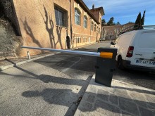 Mise en service d’une barrière levante CAME GARD 5000 à Vitrolles 13127 pour un site industriel