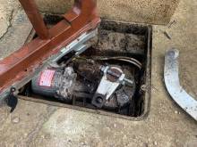 Dépanner un moteur hydraulique enterré came frog sur un portail battant d'une villa à Aix-en-Provence 13100