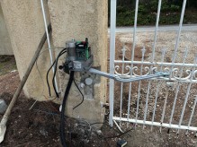 Dépannage en urgence d’un portail automatique battant FAST Came à Aix en Provence 