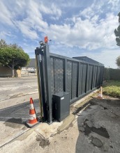 Remplacement complet de portail coulissant accidenté à Marseille 13015